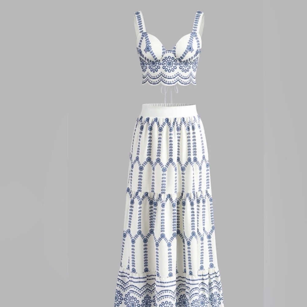 Gorgeous 2piece crop top and maxi skirt